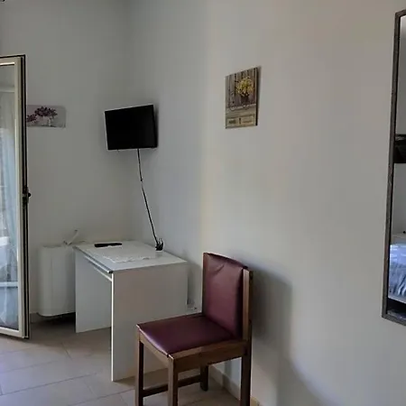 לינה וארוחת בוקר La Santera 4*